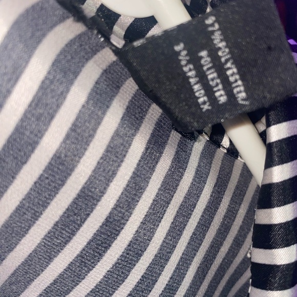 Black & White Striped Ruffle Dress with Belt - Size S - Picture 7 of 8